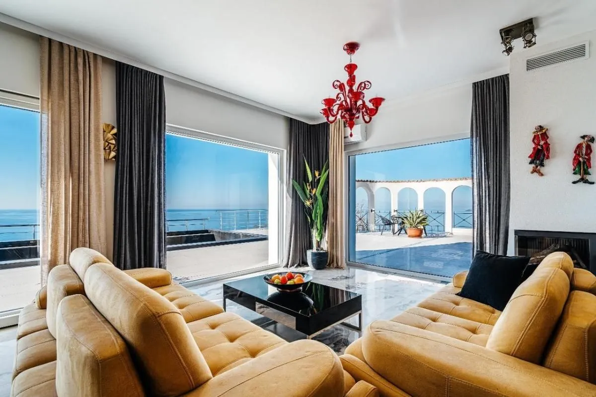 Sale, house, 350m², Reževići, Budva