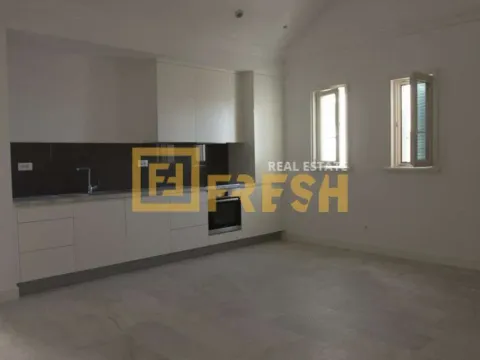 Prodaja, kuća, 253m², Tivat, Crna Gora - image 18