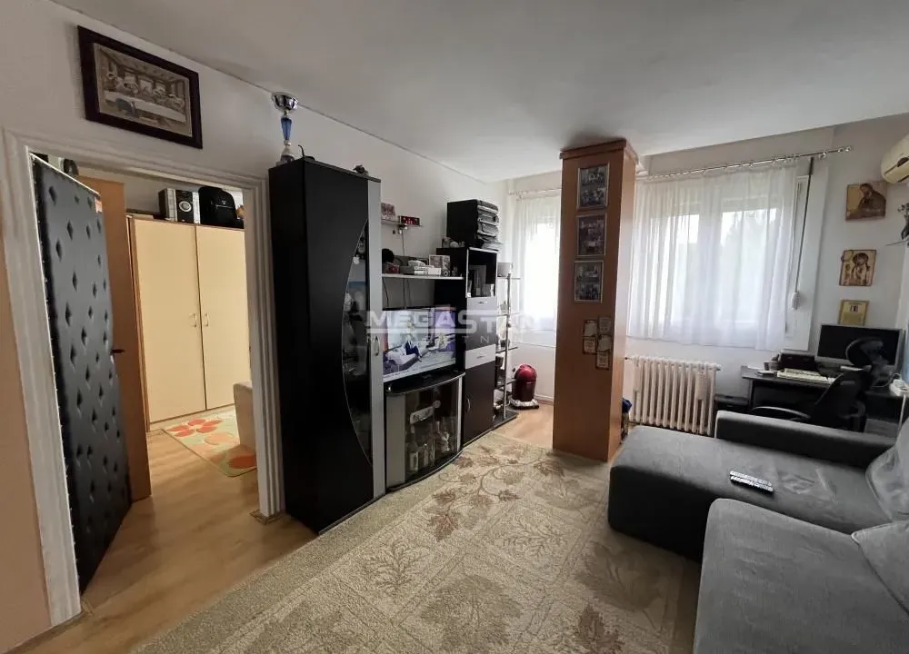 Prodaja, dvosoban stan, 43m², Stari Merkator, Novi Beograd Sve Podlokacije
