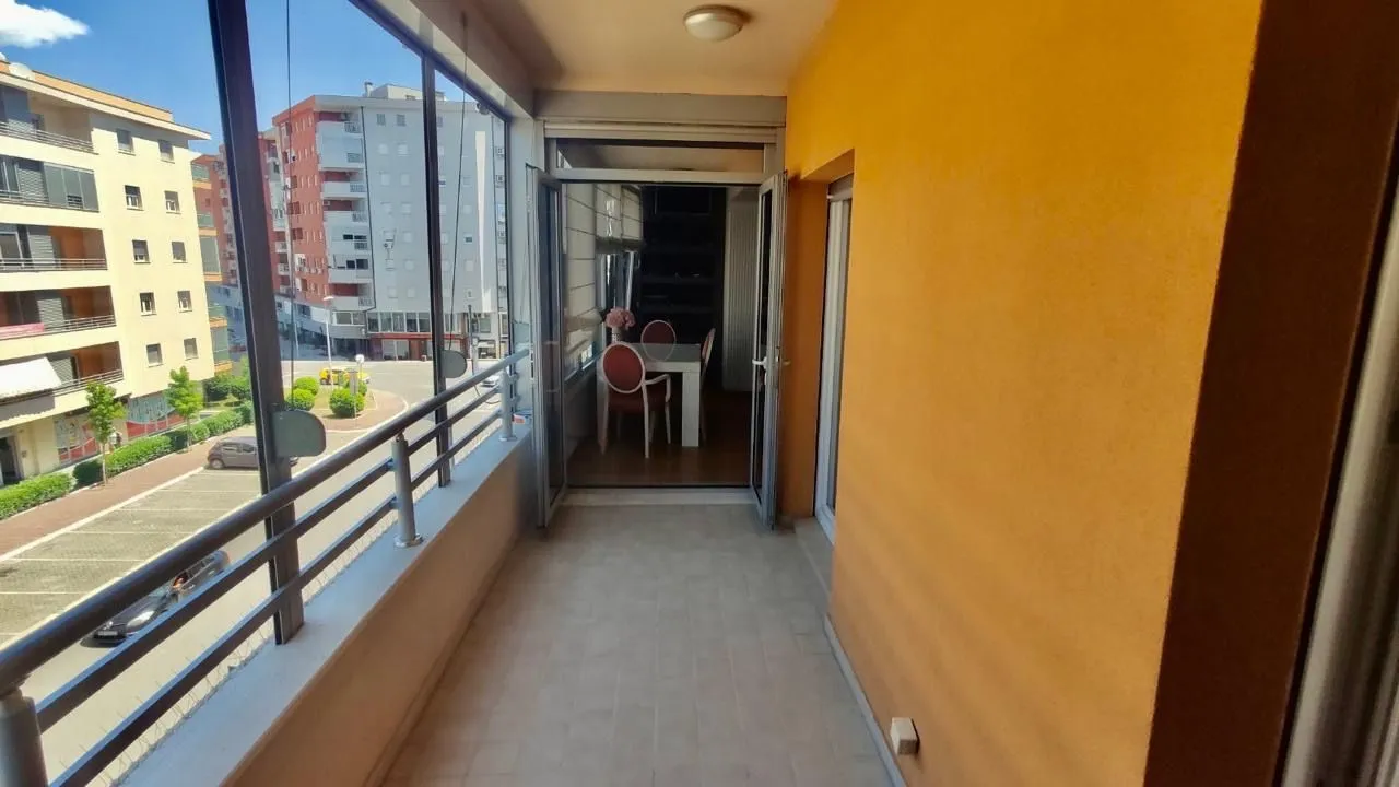 Rent, two bedroom apartment, 75m², City Kvart, Podgorica