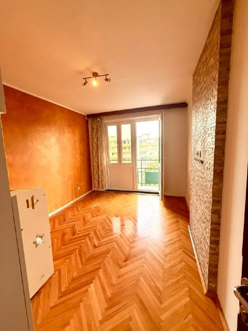 Prodaja, dvosoban stan, 69m², Gintaš, Podgorica
