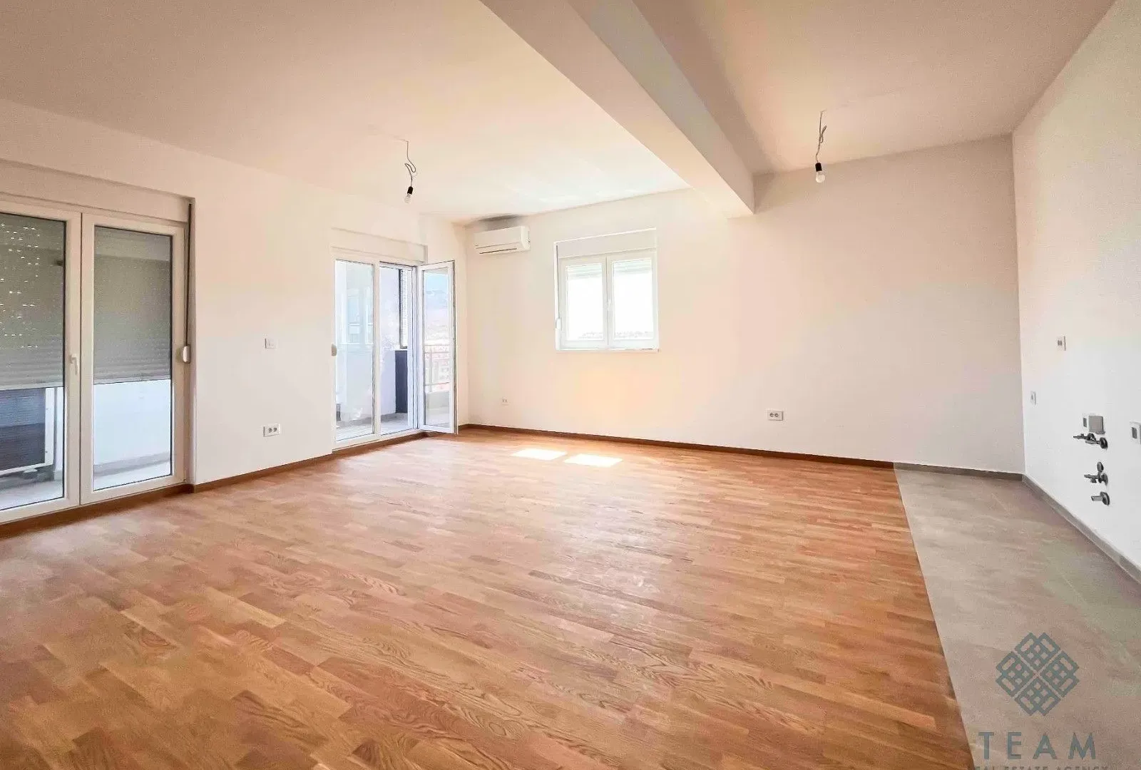Prodaja, trosoban stan, 106m², Stari Aerodrom, Podgorica