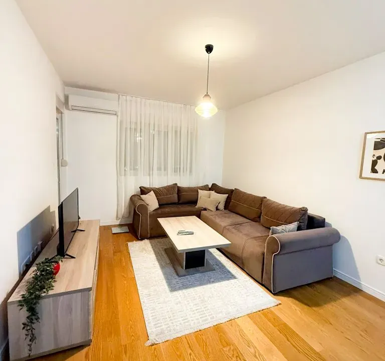 Rent, one bedroom apartment, 50m², Central Point, Podgorica