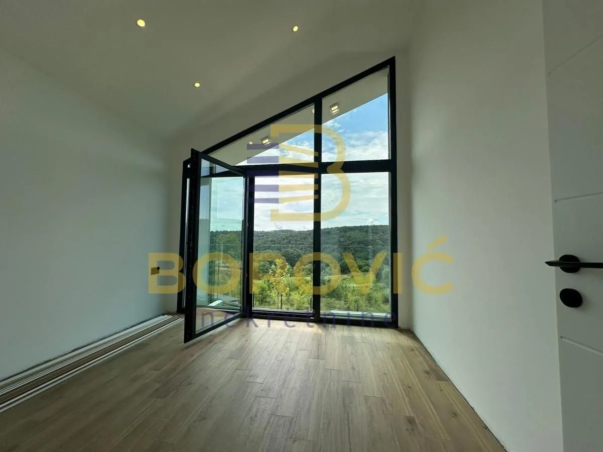 Sale, house, 105m², Stara Lipovica, Barajevo