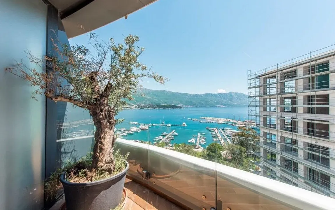 Sale, three bedroom apartment, 137m², Centar, Budva