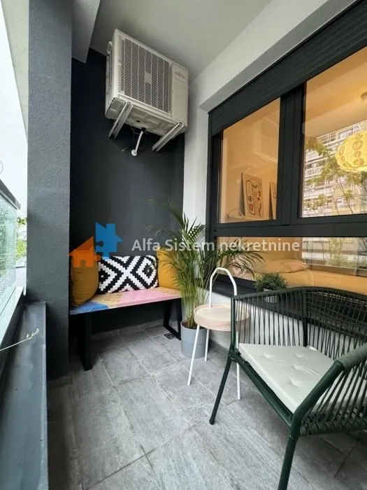Izdavanje, dvosoban stan, 45m², Fon (Fon - Bilećka), Voždovac Sve Podlokacije