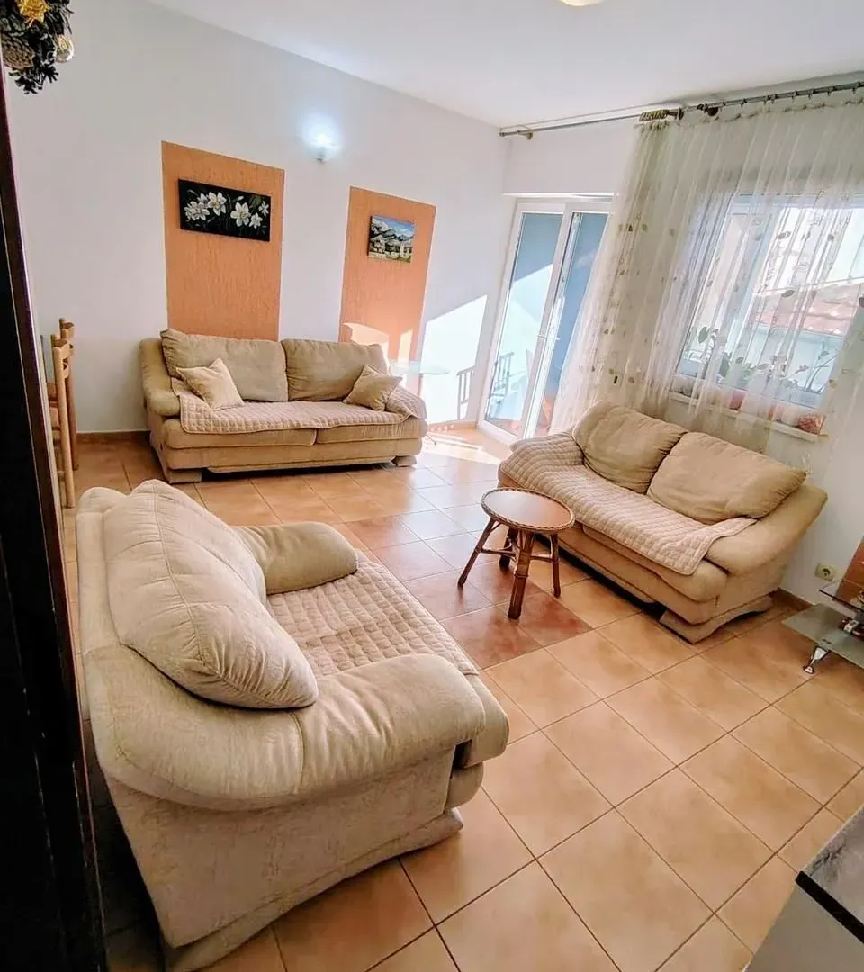 Rent, two bedroom apartment, 65m², Rozino, Budva