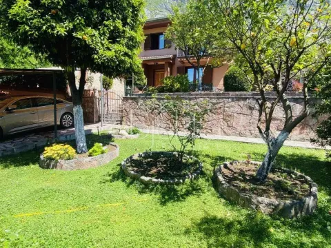 Prodaja, kuća, 120m², Kotor, Crna Gora - image 2