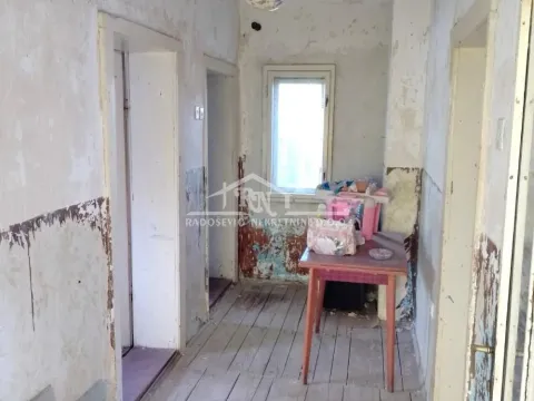 Prodaja, kuća, 66m², Umka, Beograd - image 12