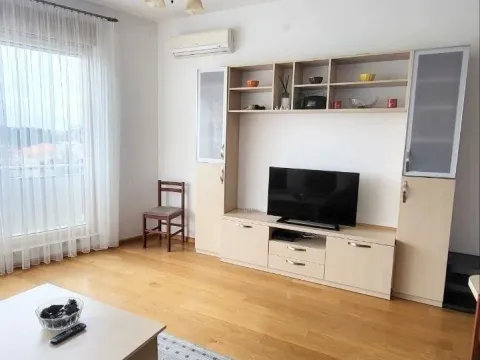 Sale, one bedroom apartment, 52m², Bečići, Budva - image 3