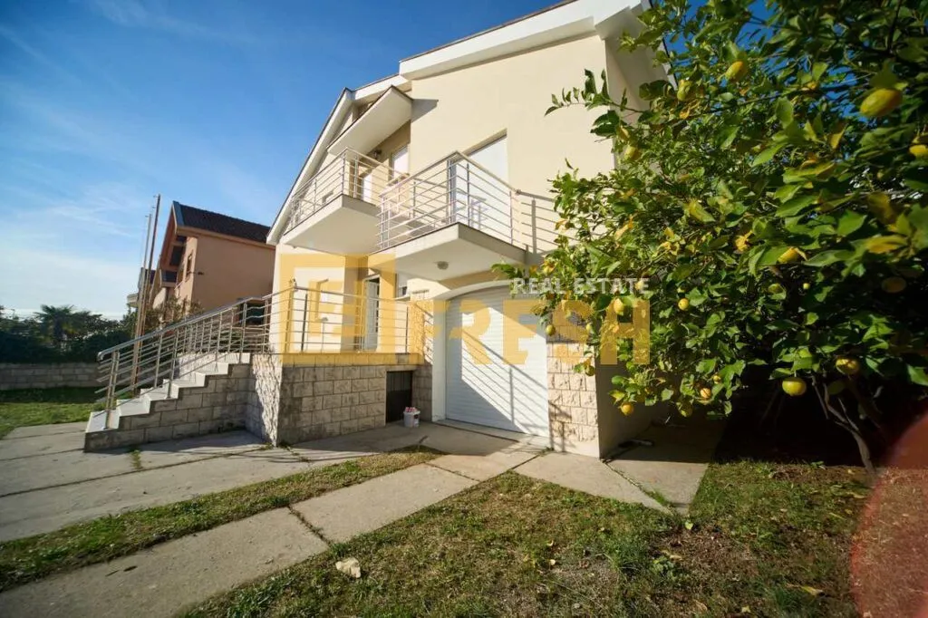 Rent, house, 400m², Stari Aerodrom, Podgorica