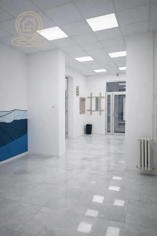 Rent, office space, 275m², Stari grad, Novi Sad