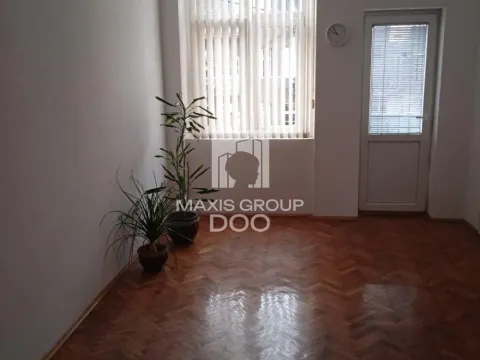 Izdavanje, poslovni prostor, 64m², Savski Venac, Beograd - image 4