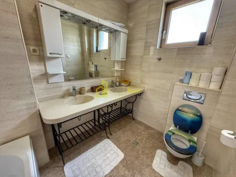 Izdavanje, dvosoban stan, Bečići, Budva - image 8