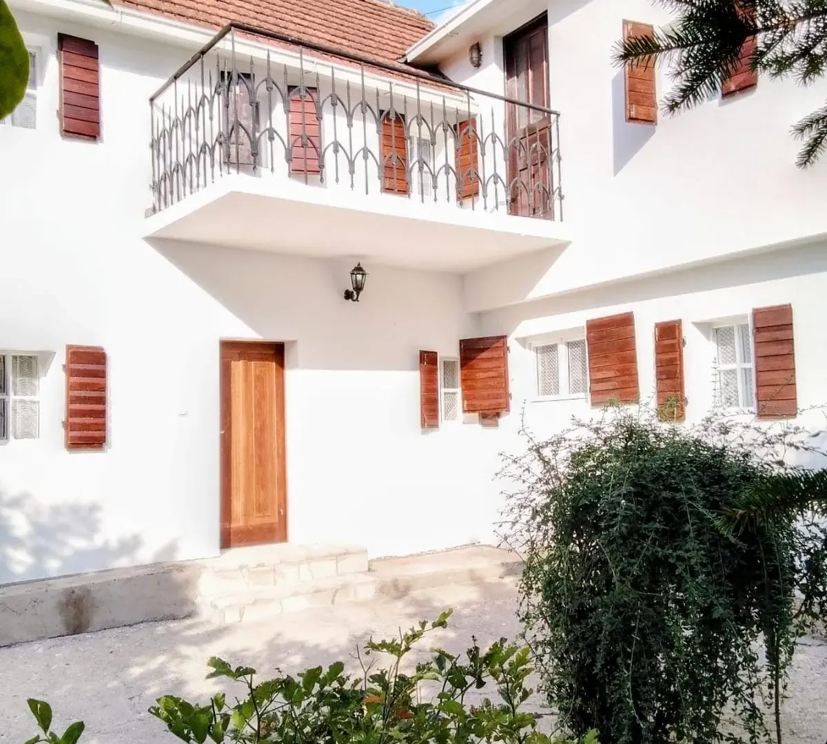 Prodaja, kuća, 95m², Centar, Nikšić