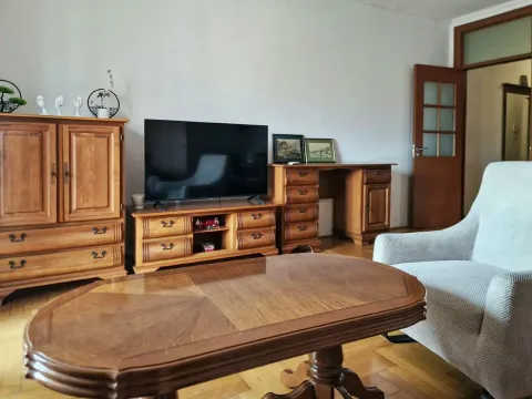 Izdavanje, jednosoban stan, 50m², Centar, Tivat - image 4