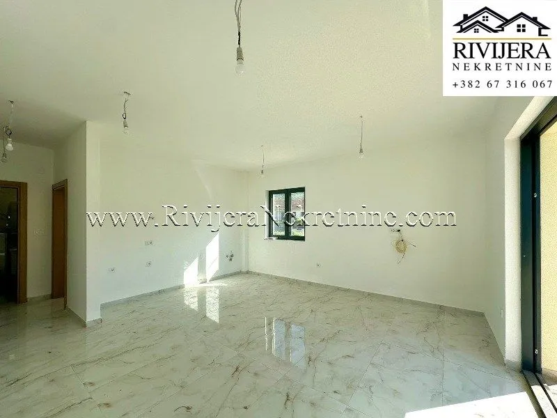 Prodaja, jednosoban stan, 49m², Tivat, Crna Gora