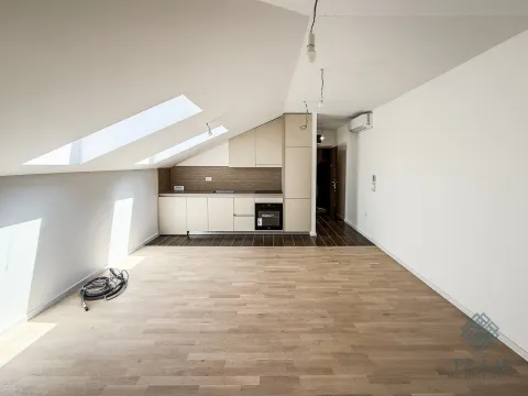 Prodaja, jednosoban stan, 50m², Tološi, Podgorica - image 2