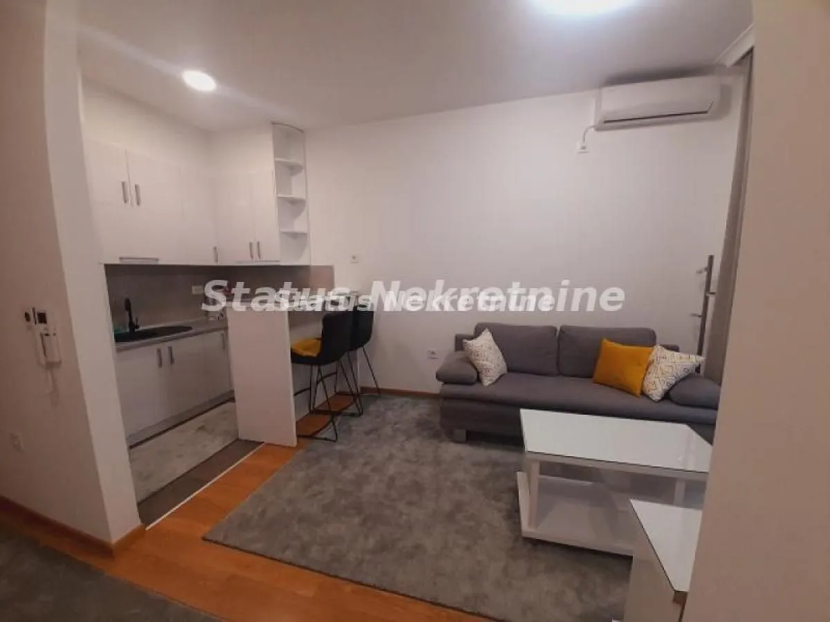 Rent, studio apartment, 30m², Centar, Novi Sad