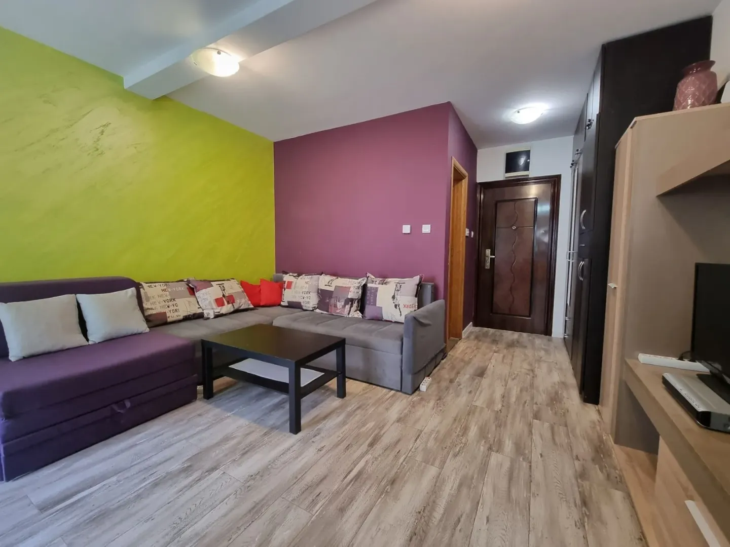 Rent, studio apartment, 35m², Budva, Crna Gora