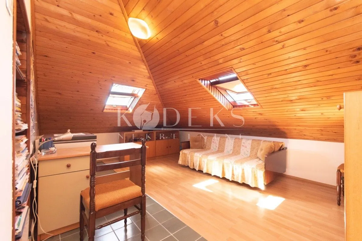 Prodaja, dvosoban stan, 122m², Centar, Podgorica