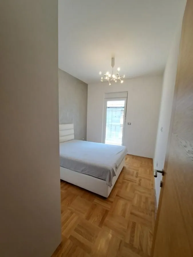 Rent, studio apartment, 51m², Centar, Tivat