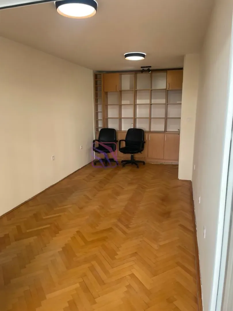 Rent, office space, 45m², Kruševac, Podgorica