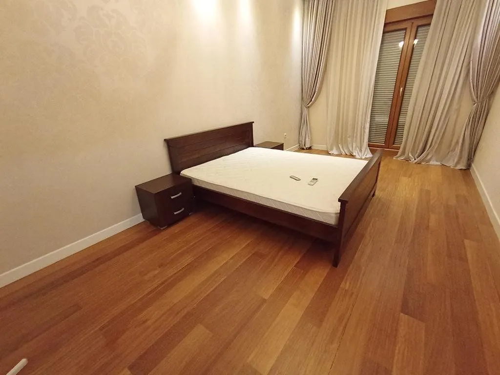 Sale, three bedroom apartment, 270m², Centar, Podgorica