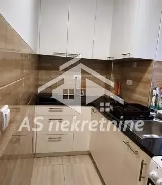 Izdavanje, trosoban stan, 58m², Savski Venac, Beograd - image 5