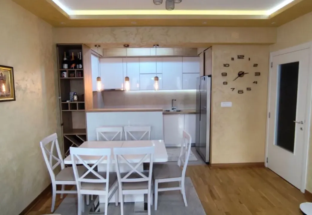 Izdavanje, dvosoban stan, 64m², Podgorica, Crna Gora