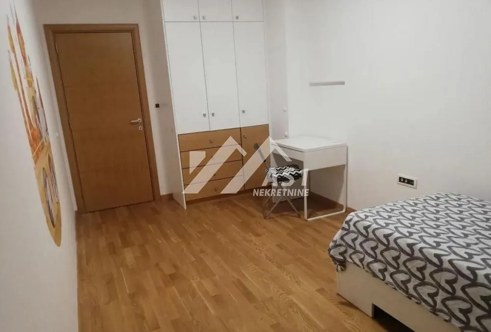 Izdavanje, trosoban stan, 69m², Sajam, Novi Sad Sve Podlokacije