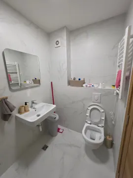 Izdavanje, jednosoban stan, 41m², Tološi, Podgorica - image 6