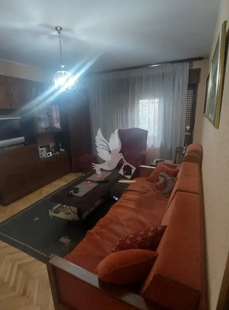Sale, house, 218m², Mladenovac selo, Mladenovac