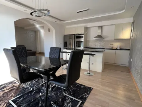 Izdavanje, dvosoban stan, 100m², Igalo-Petlja, Herceg Novi - image 3