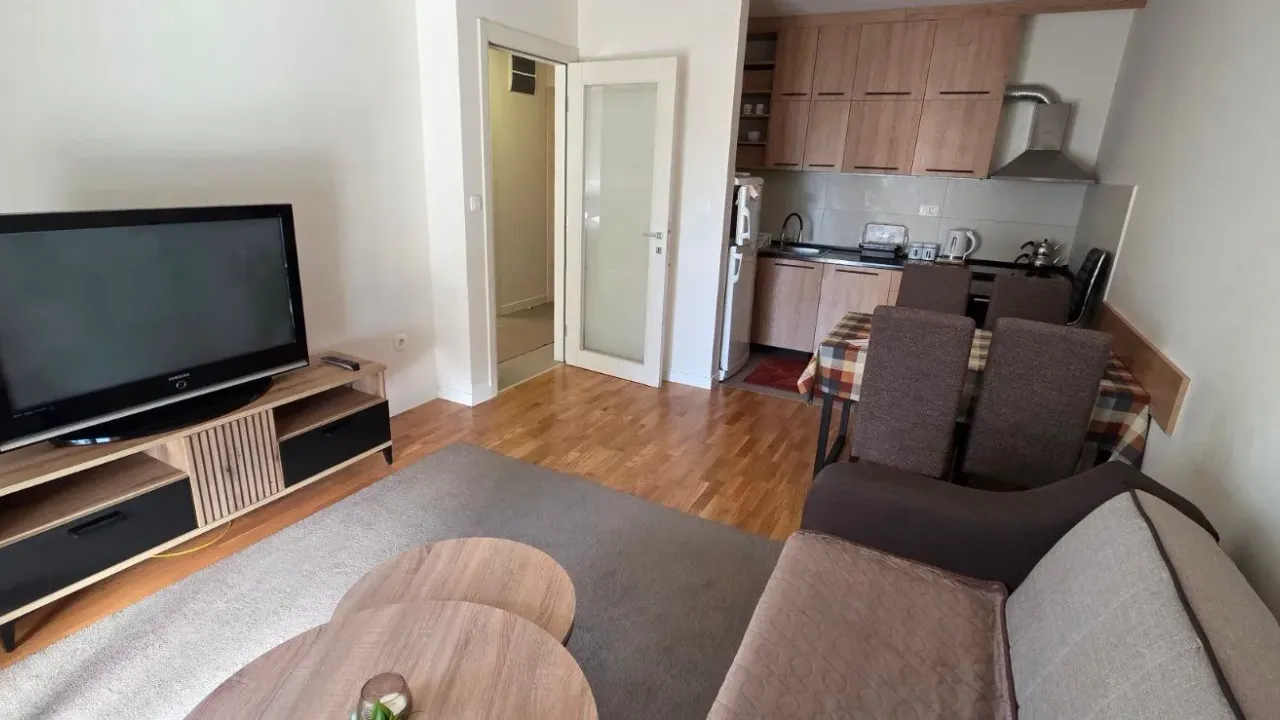 Rent, one bedroom apartment, 42m², Pobrežje, Podgorica