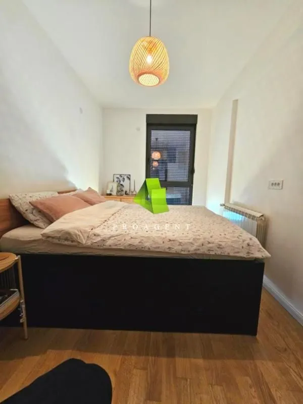 Prodaja, dvosoban stan, 66m², Medijana, Niš