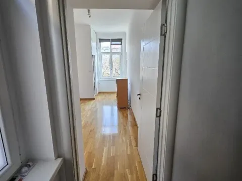 Izdavanje, poslovni prostor, 20m², Stari Grad, Beograd - image 9