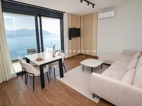Prodaja, dvosoban stan, 59m², Njivice, Herceg Novi - image 1