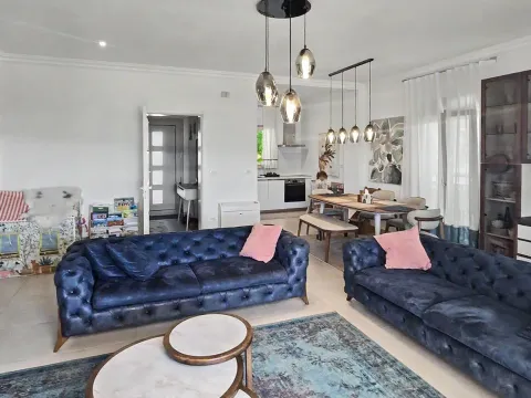 Rent, two bedroom apartment, 100m², Donja Lastva, Tivat - image 3