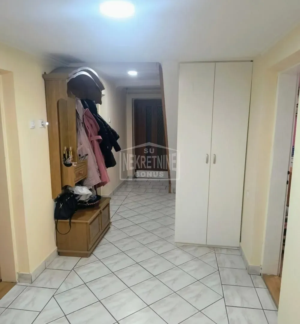 Prodaja, kuća, 123m², Ker, Subotica
