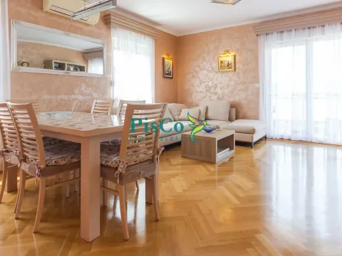 Izdavanje, dvosoban stan, 88m², City Kvart, Podgorica - image 2