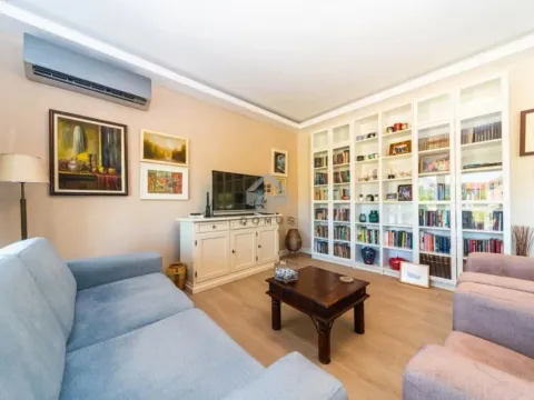 Prodaja, kuća, 130m², Tološi, Podgorica - image 13