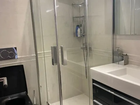 Izdavanje, dvosoban stan, 130m², Budva, Crna Gora - image 12