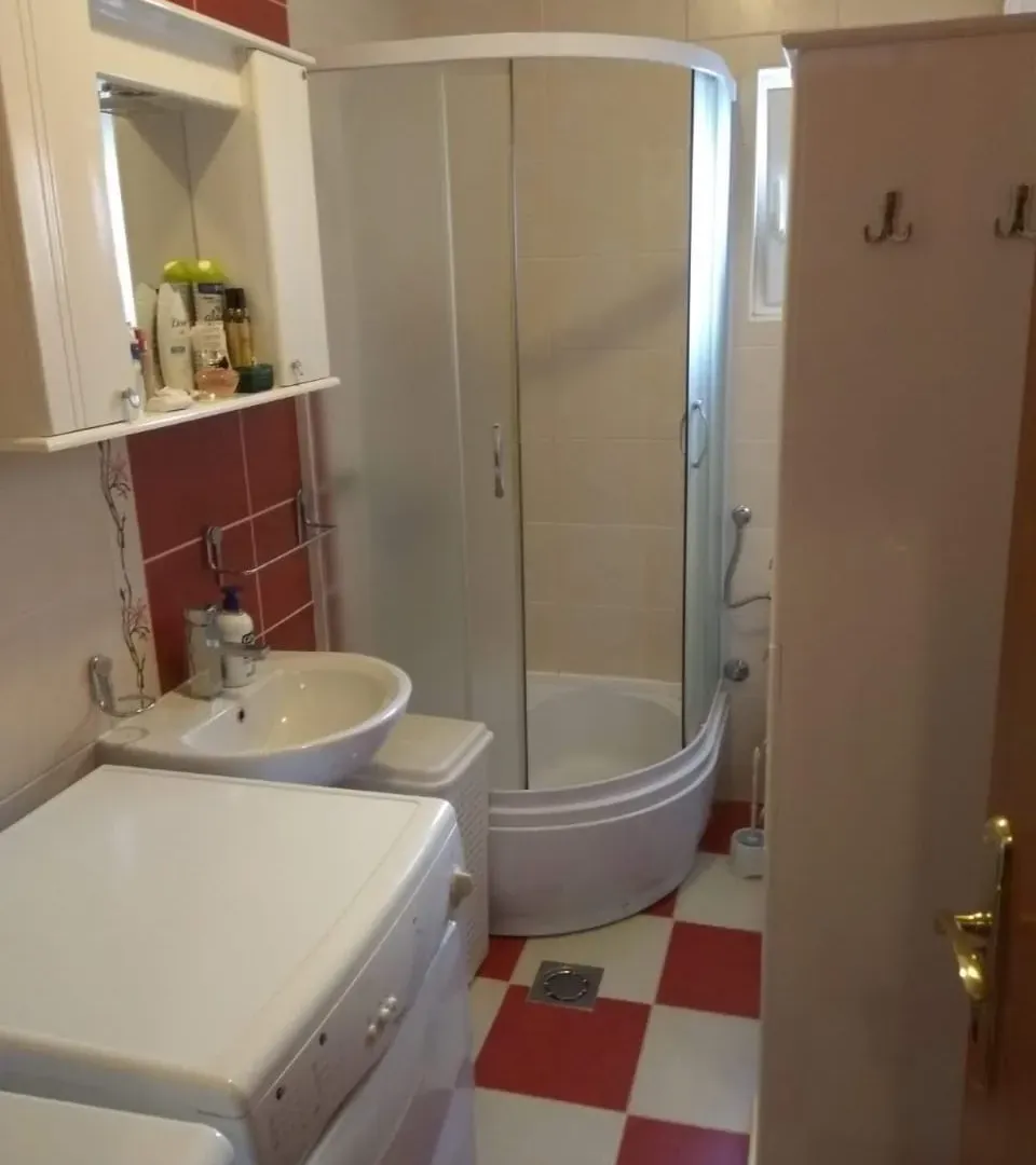 Izdavanje, jednosoban stan, 45m², Seljanovo, Tivat