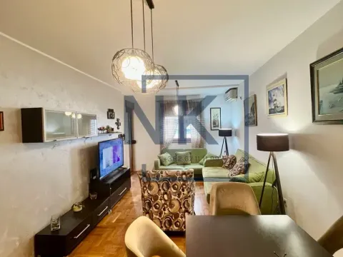 Sale, two bedroom apartment, 70m², Stari Aerodrom, Podgorica - image 2