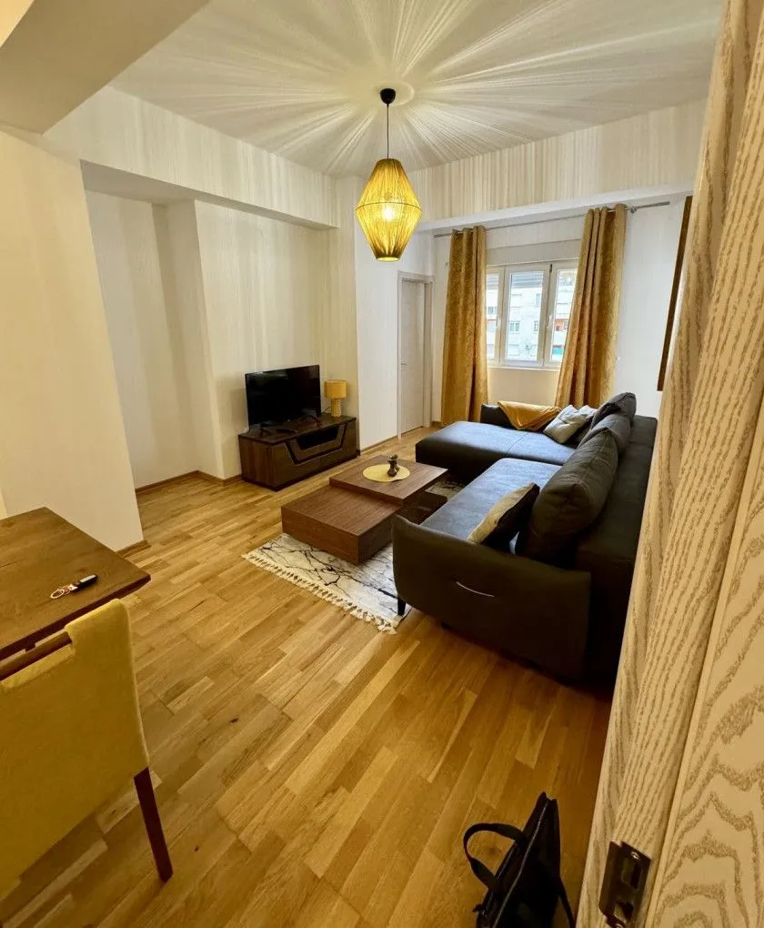 Izdavanje, trosoban stan, 74m², Ljubović, Podgorica