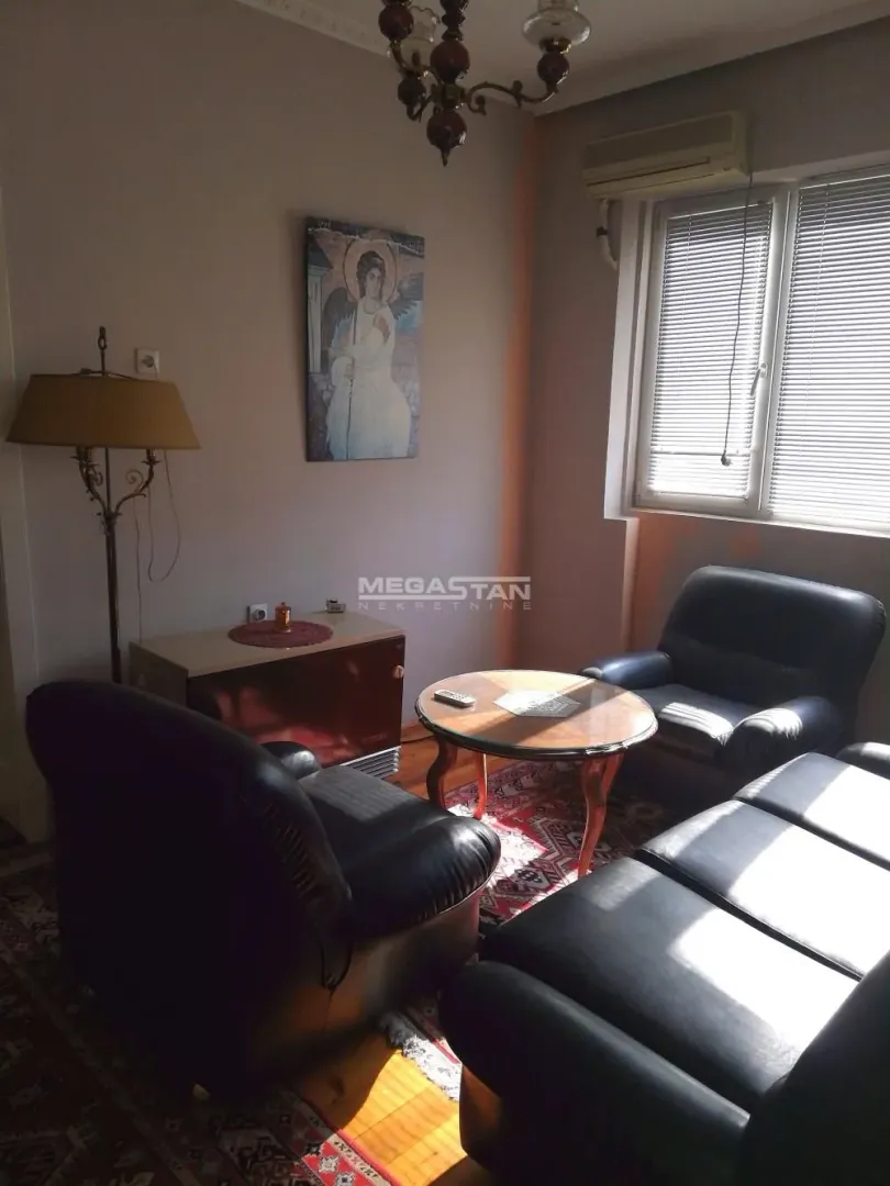 Prodaja, kuća, 181m², Zemun Gornji Grad, Zemun Sve Podlokacije