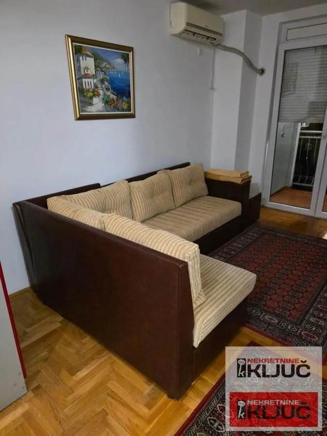 Izdavanje, jednosoban stan, 40m², Nova Detelinara, Novi Sad Sve Podlokacije