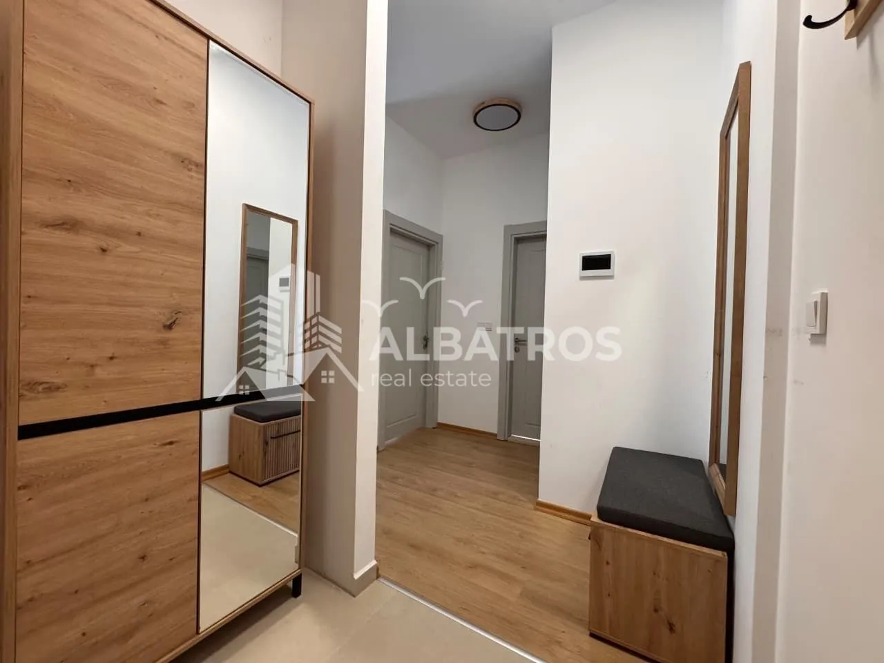 Rent, one bedroom apartment, 50m², Centar, Bar
