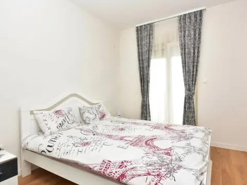 Rent, one bedroom apartment, 50m², Central Point, Podgorica - image 5